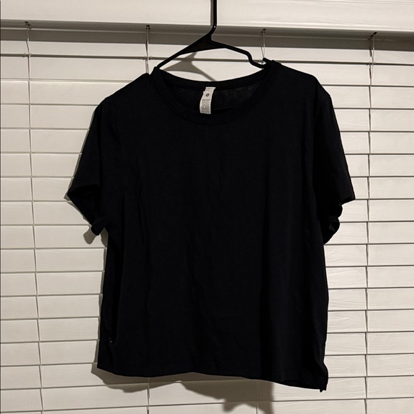 lululemon athletica women’s Black Short Sleeve Tee - Picture 1 of 3